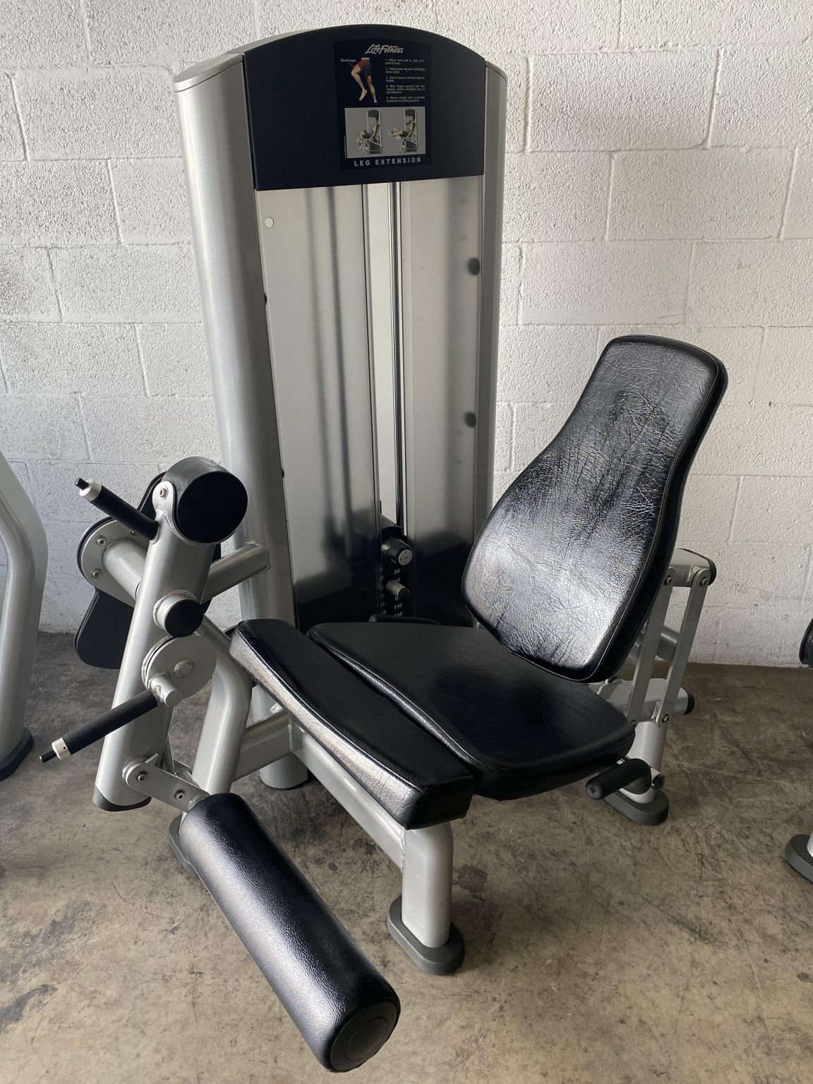 Life Fitness Signature Series Leg Extension Elite Gym Equipment